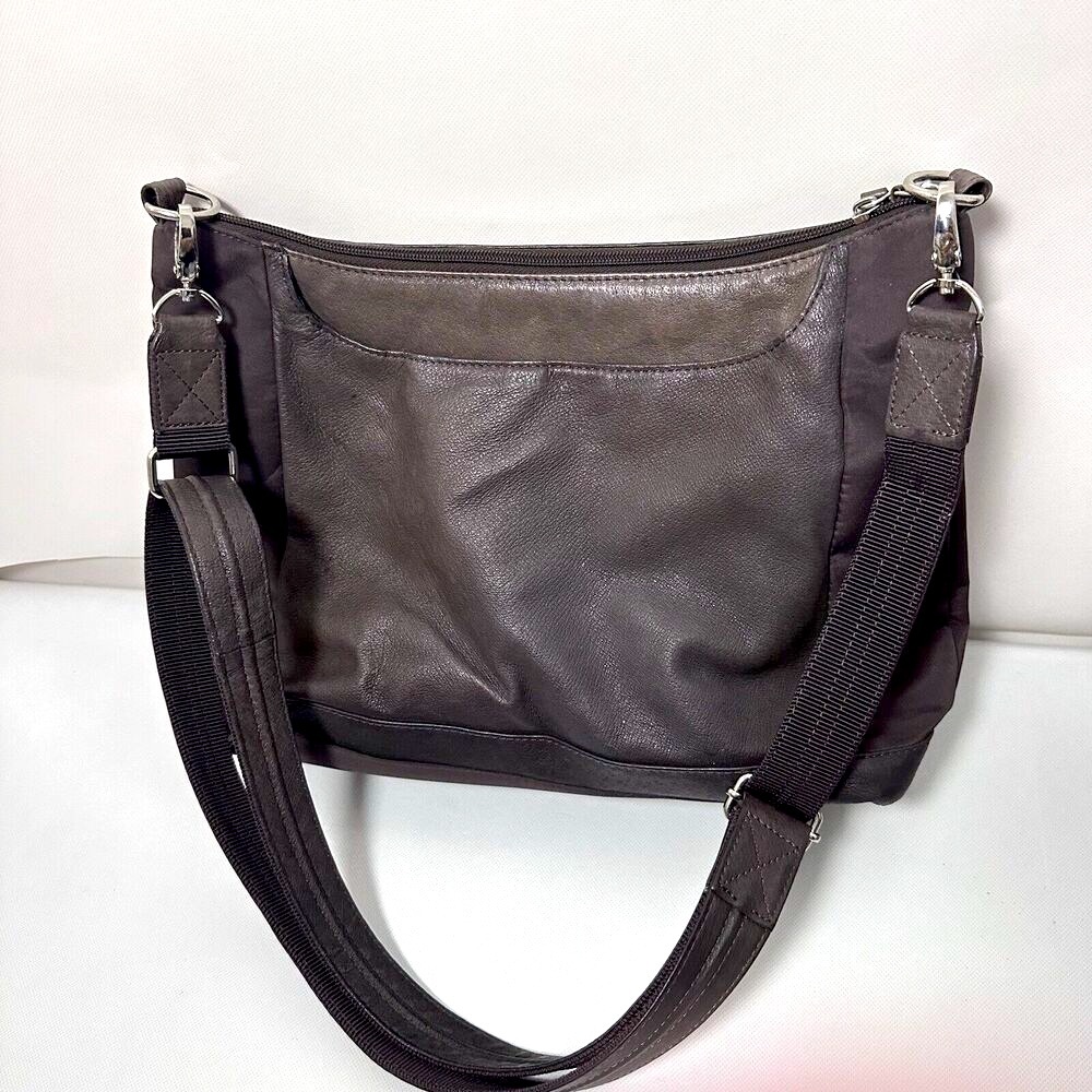 Gun Tote'n Mamas Purse Concealed Carry Pebbled Leather Nylon Brown Shoul…